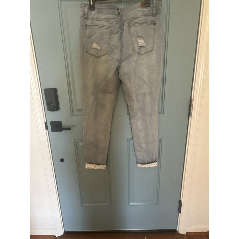 Judy Blue Light Blue Distressed Skinny Jeans with Floral Patchwork - Picture 3 of 13